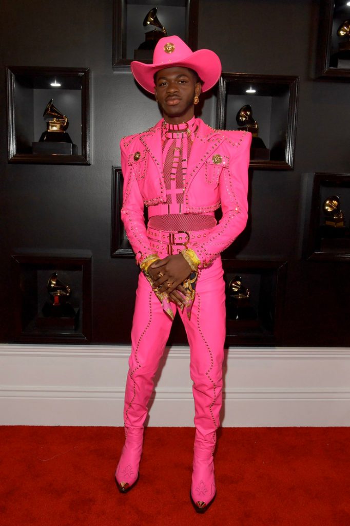Lil Nas X en la alfombra roja de los premios Grammy 2020