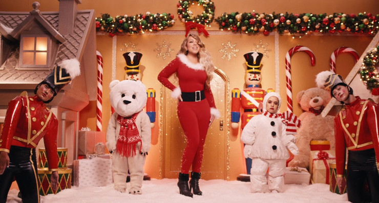 Mariah Carey en el nuevo vídeo de All I Want For Christmas Is You