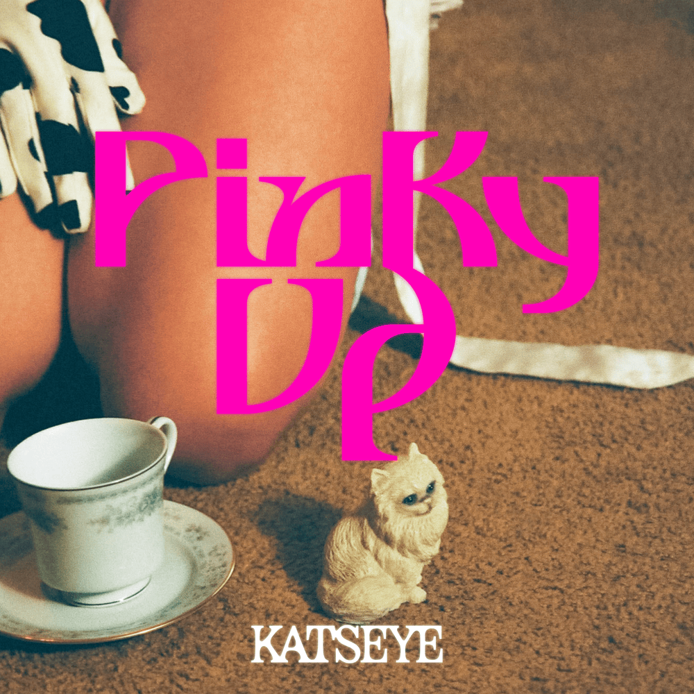 KATSEYE PINKY UP Portada